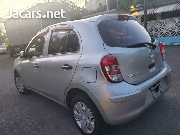 Nissan March 1,2L 2013