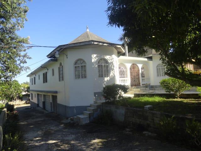 House for Sale   Montego Bay