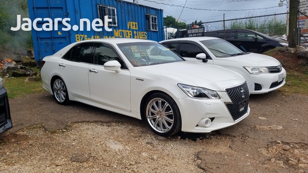 Toyota Crown 2,5L 2015