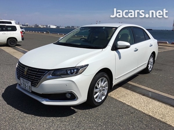 Toyota Premio 2,0L 2019