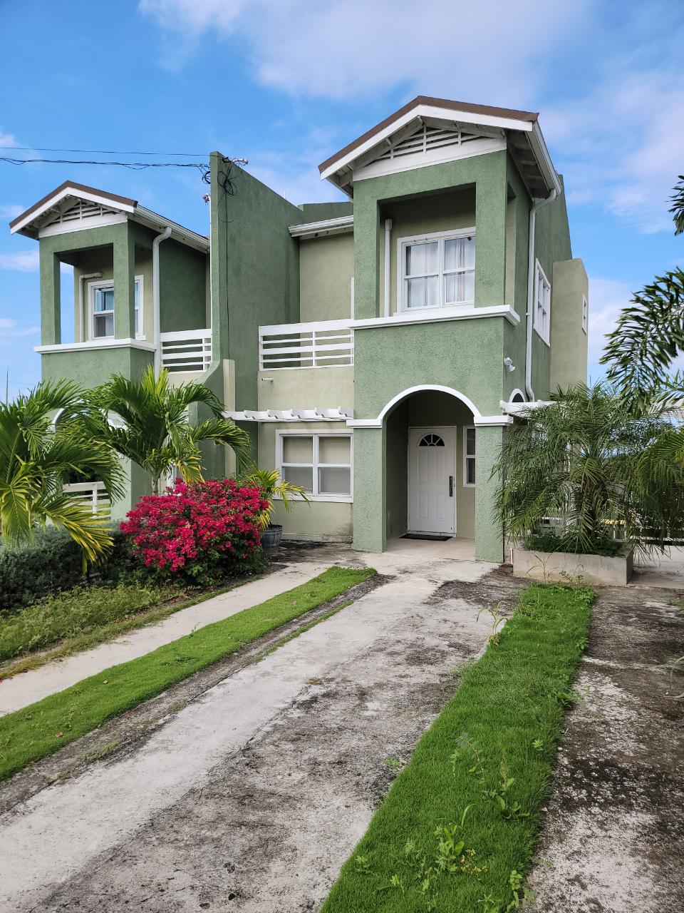 Townhouse for Rent   Runaway Bay