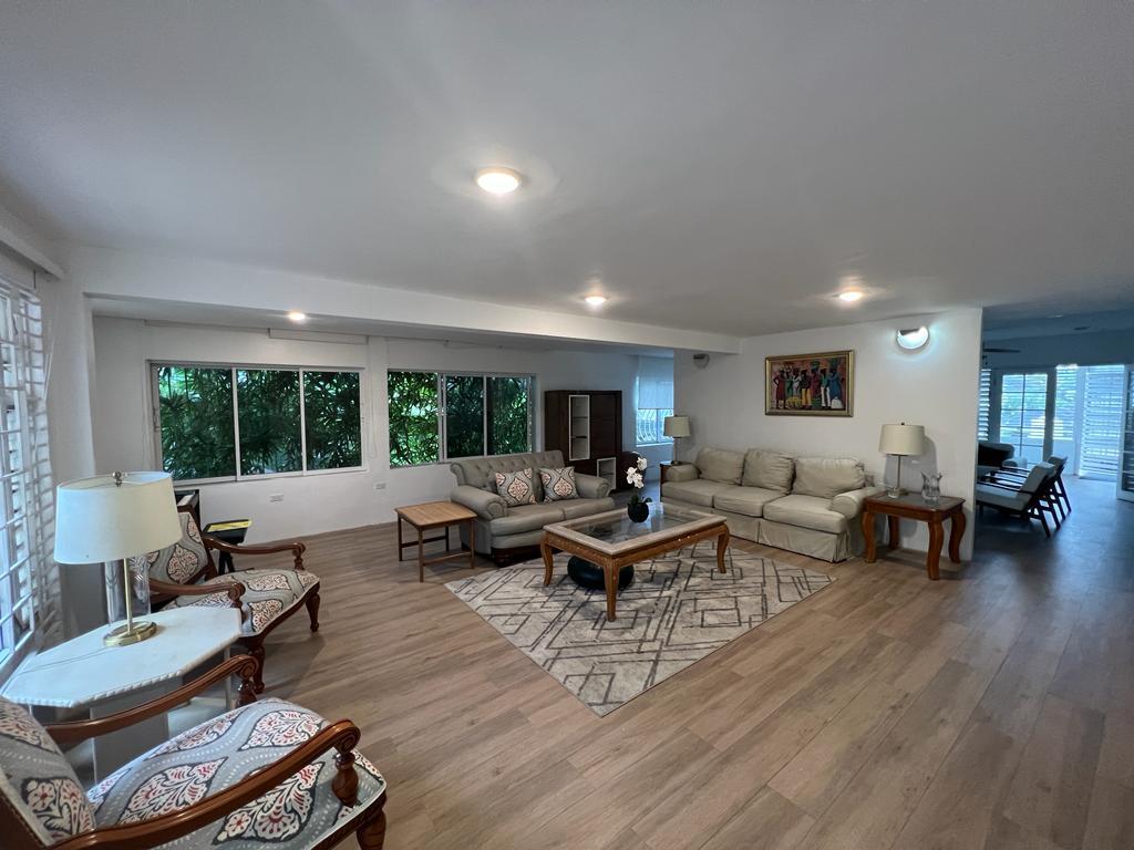 Townhouse for Rent   Kingston 6