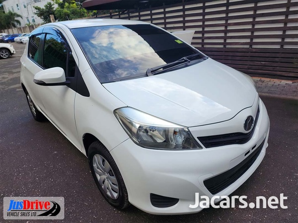 Toyota Vitz 1,3L 2014