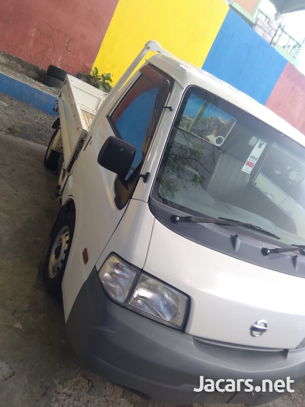 2013 Nissan Vanette