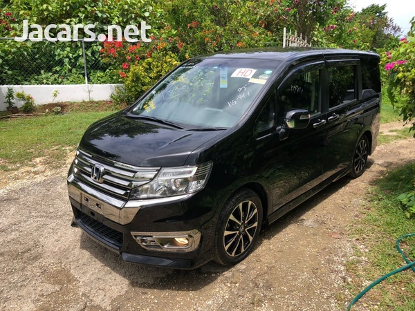 Honda Stepwgn Spada 2,0L 2014