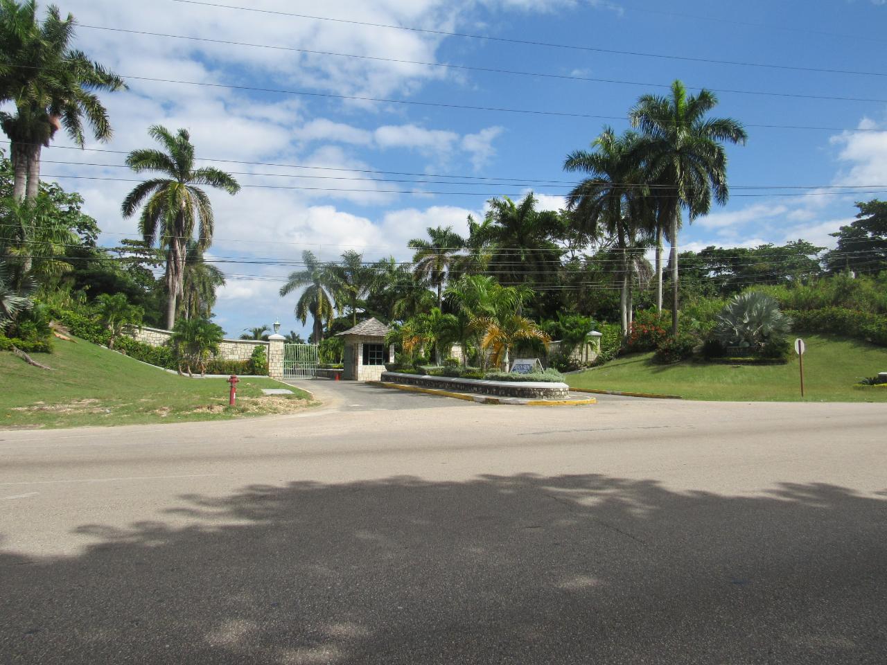 Resort Apartment/Villa for Sale   St. Ann's Bay
