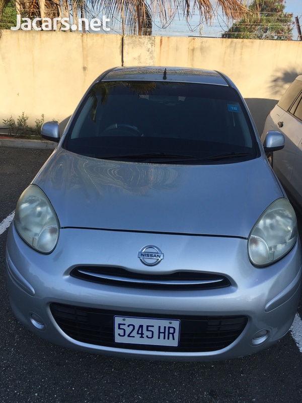 Nissan March 1,2L 2011