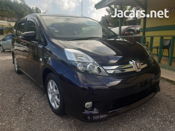 Toyota Isis 1,8L 2013