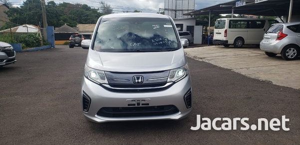Honda Stepwgn 2,0L 2017
