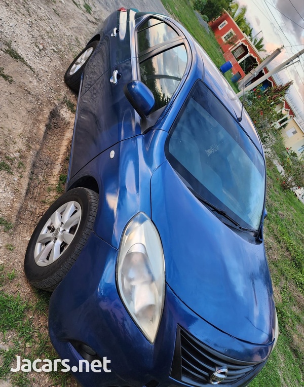 Nissan Versa 1,5L 2012