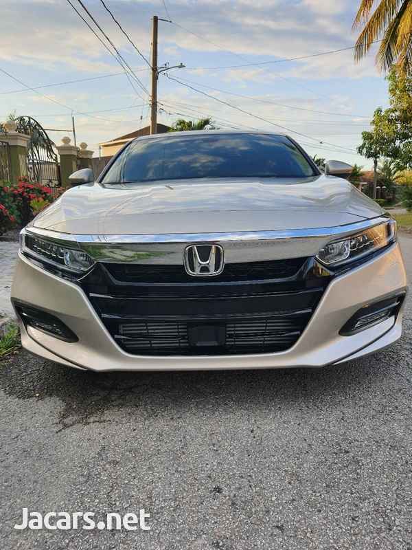 Honda Accord 1,5L 2020