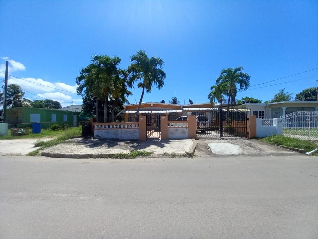 House for Sale   May Pen