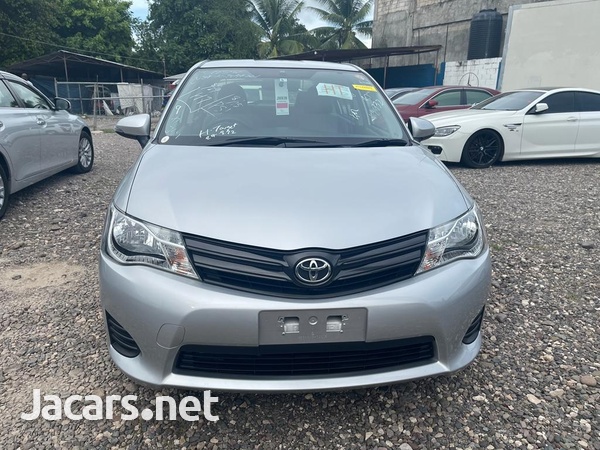 Toyota Axio 1,5L 2013
