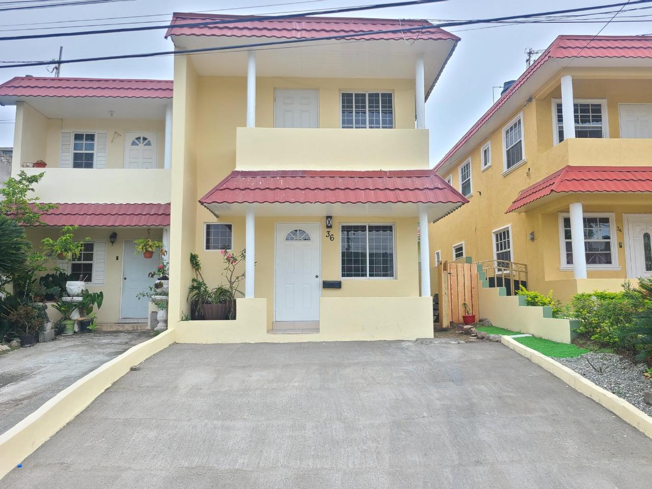 Townhouse for Rent   Kingston 6