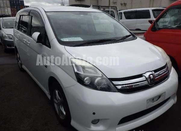 2012 Toyota Isis