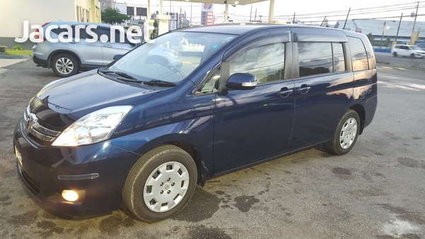 Toyota Isis 1,8L 2011