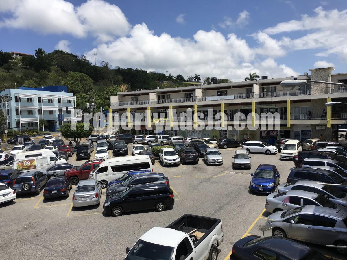 Commercial building For Sale in Montego Bay, St. James, Jamaica