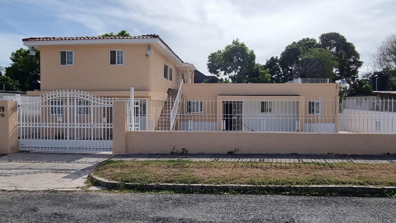 House for Rent   Kingston 6