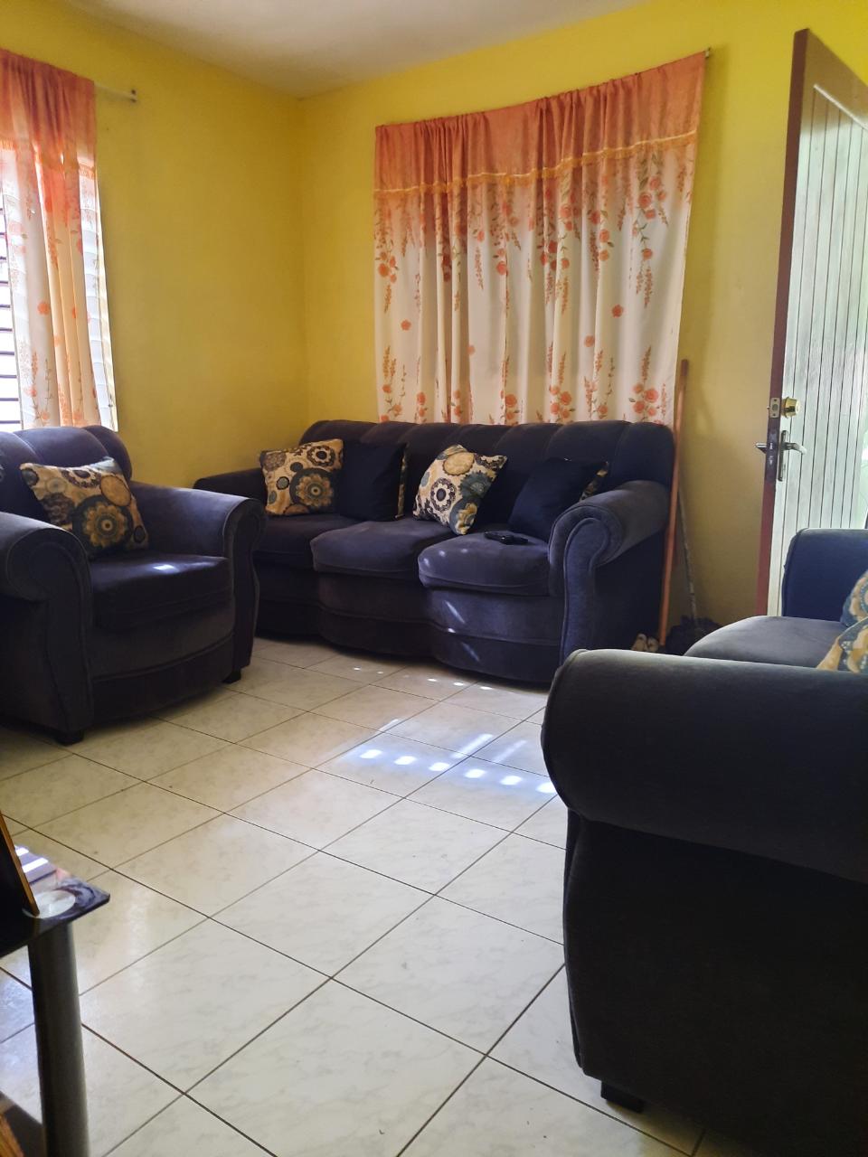 House for Sale   Kingston 8
