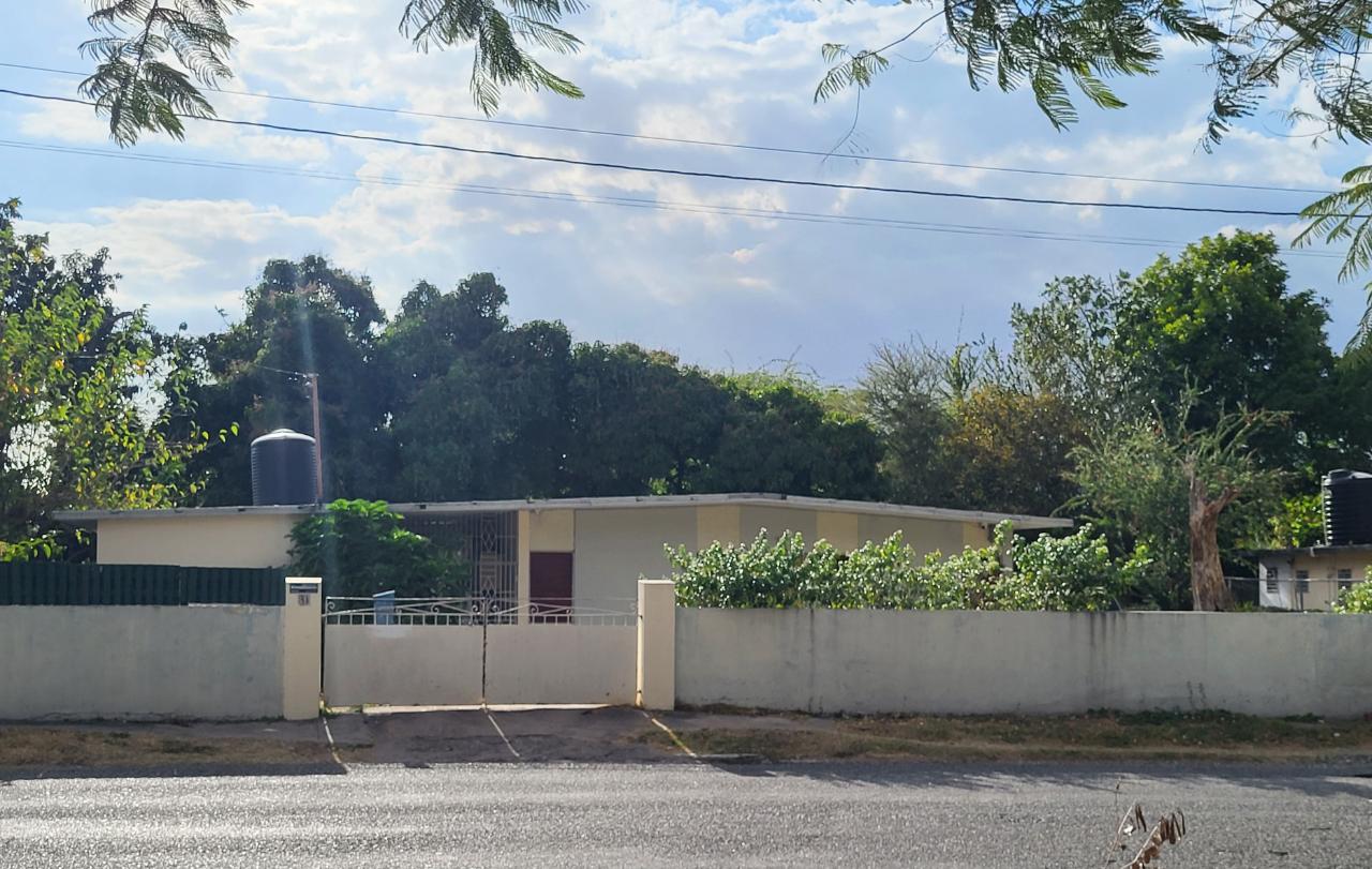 House for Sale   Kingston 6