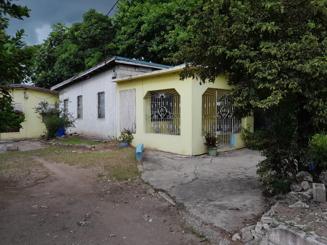 House for Sale   Kingston 11