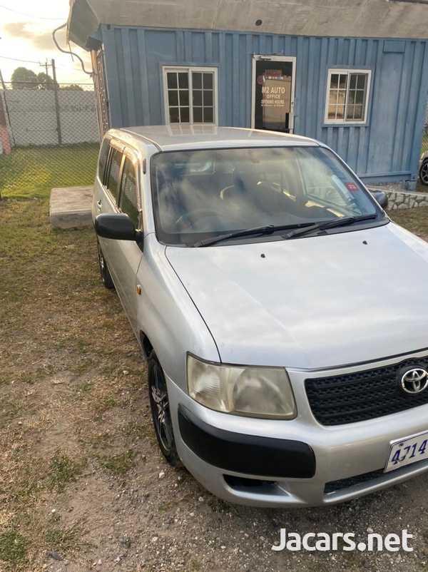 Toyota Succeed 1,5L 2013