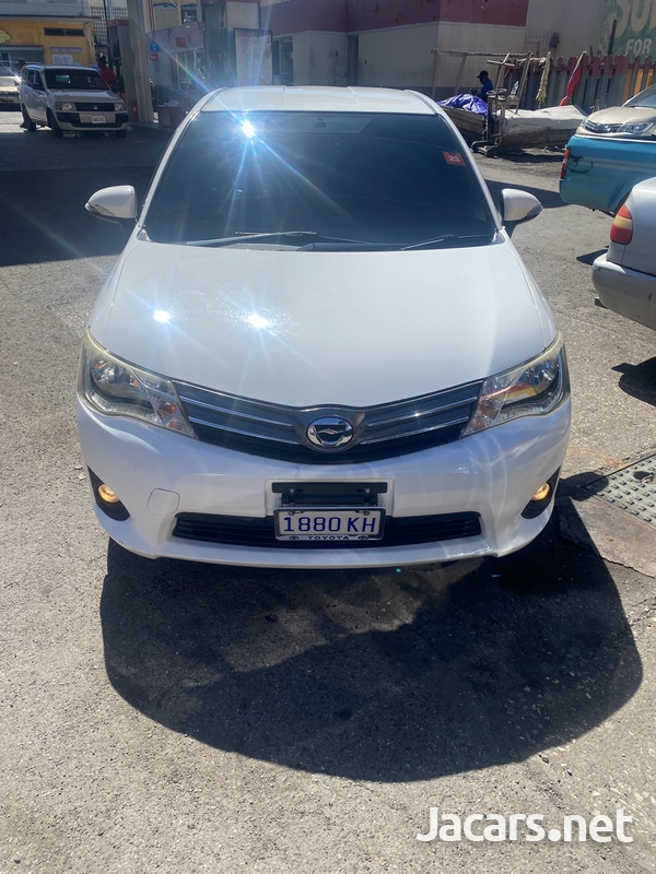 Toyota Axio 1,5L 2014