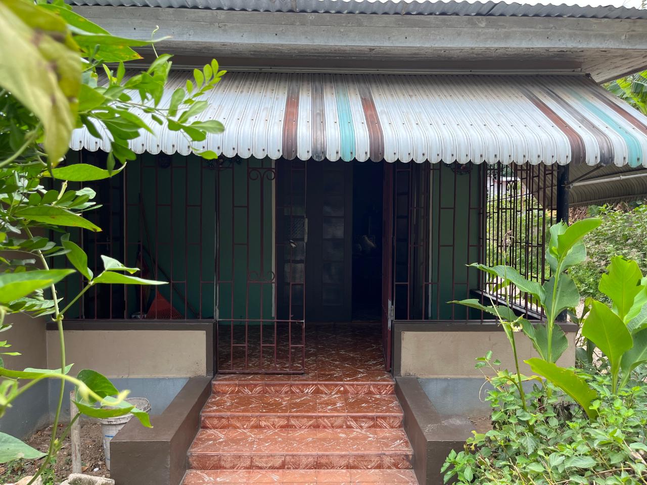 House for Sale   Spanish Town