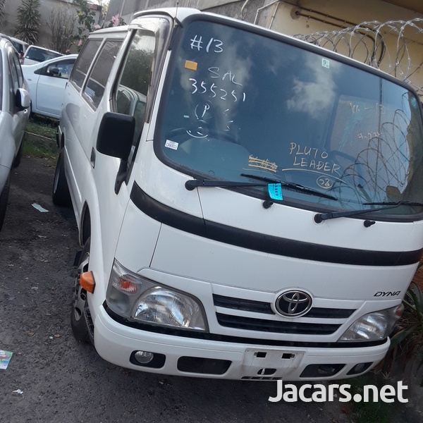 Toyota Van 3,0L 2015