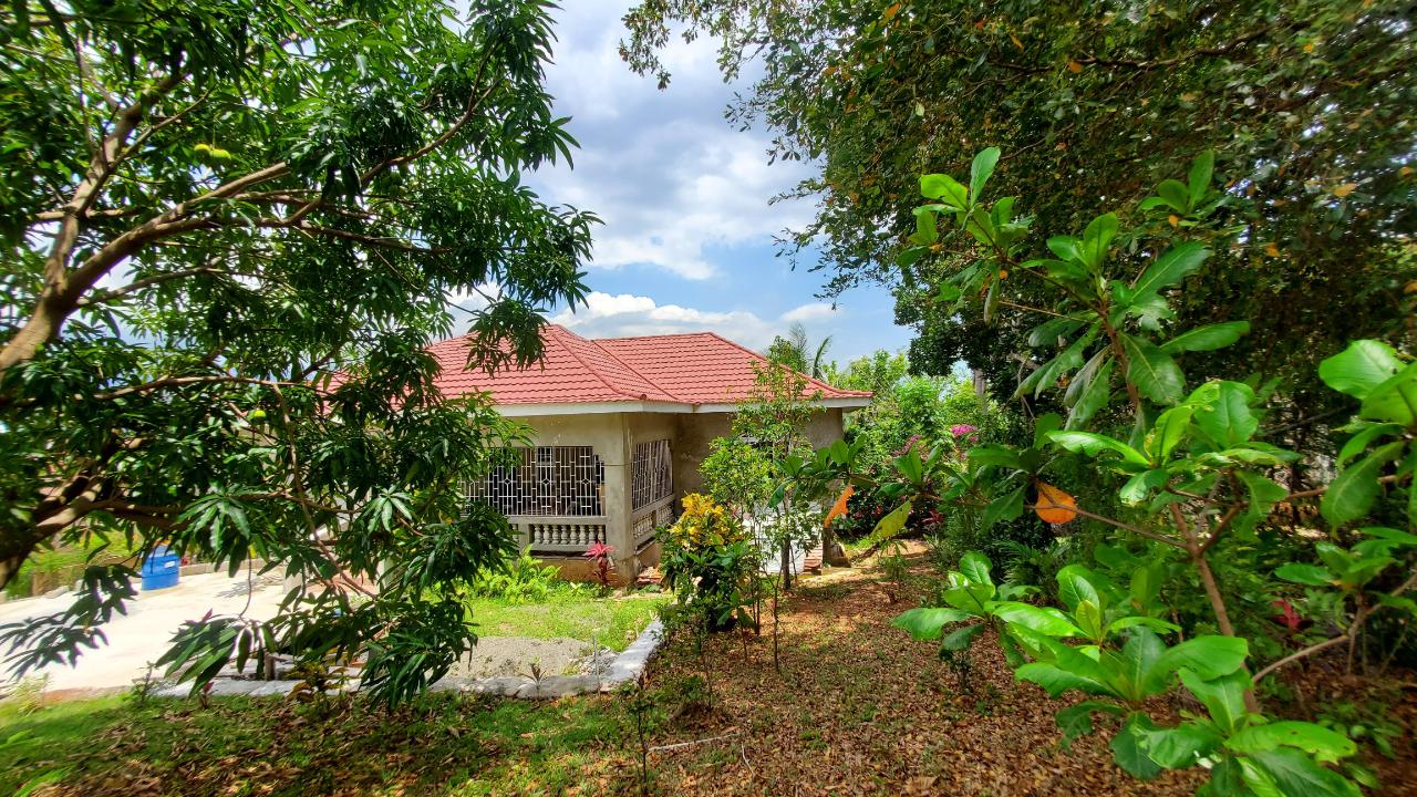 House for Sale   Red Hills