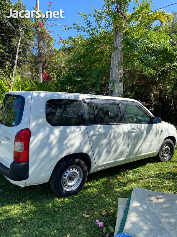 Toyota Probox 1,5L 2014