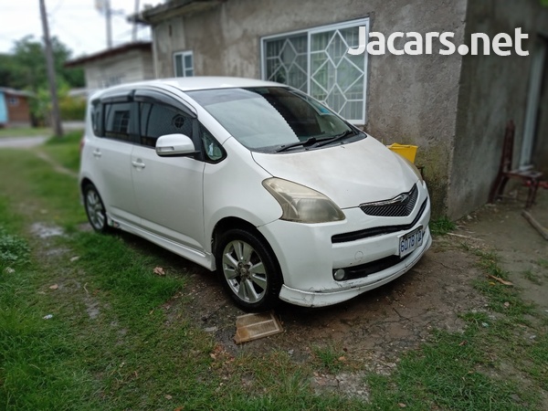 Toyota Ractis 1,8L 2006