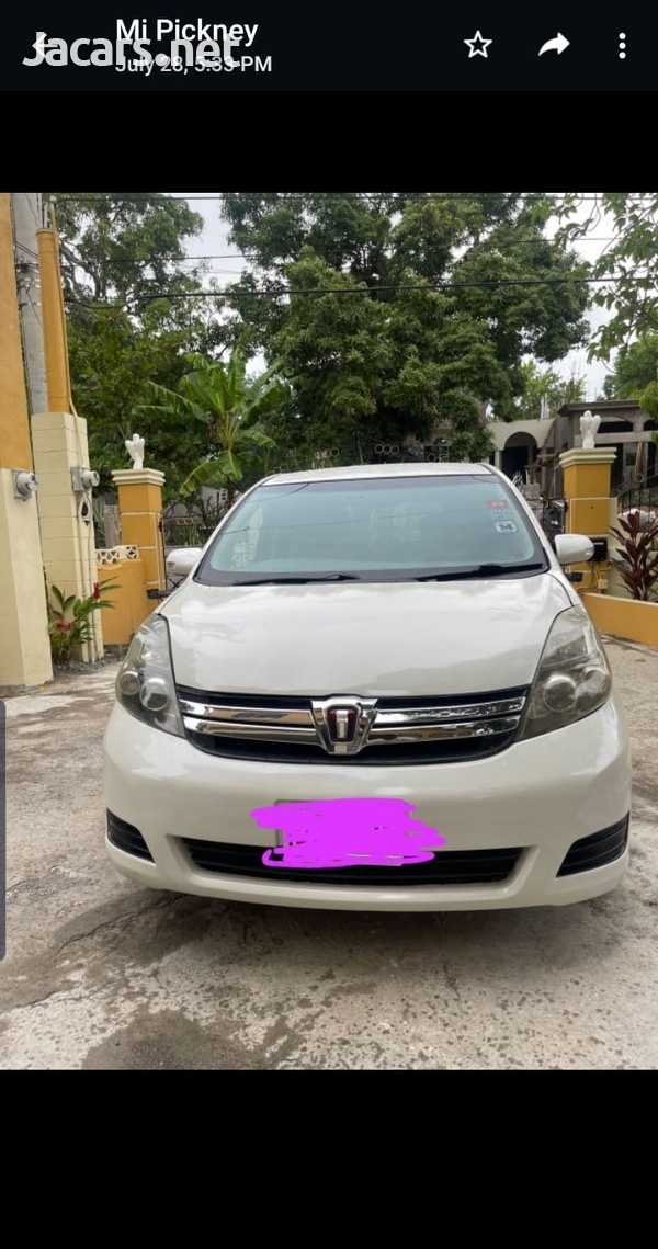 Toyota Isis 2,0L 2012