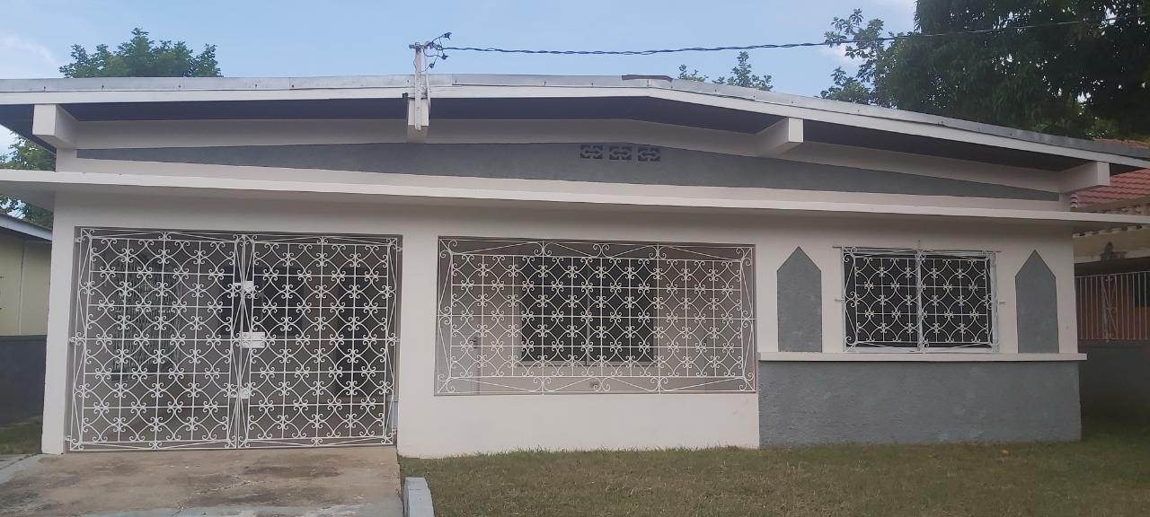 House for Sale   Spanish Town