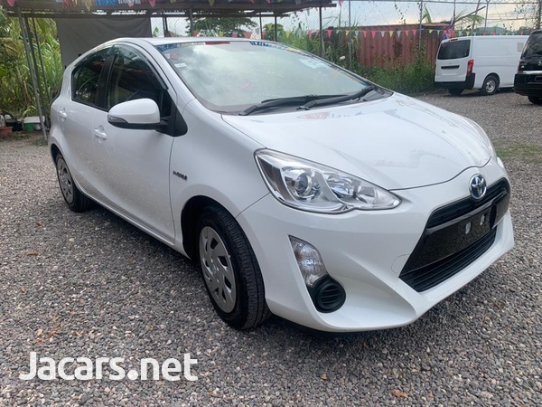 Toyota Aqua 1,5L 2016