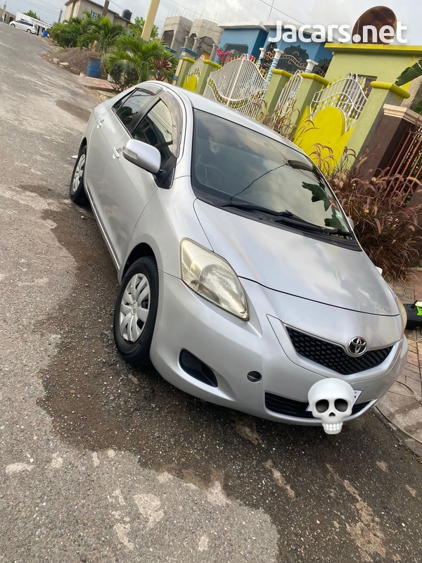 Toyota Belta 1,3L 2011