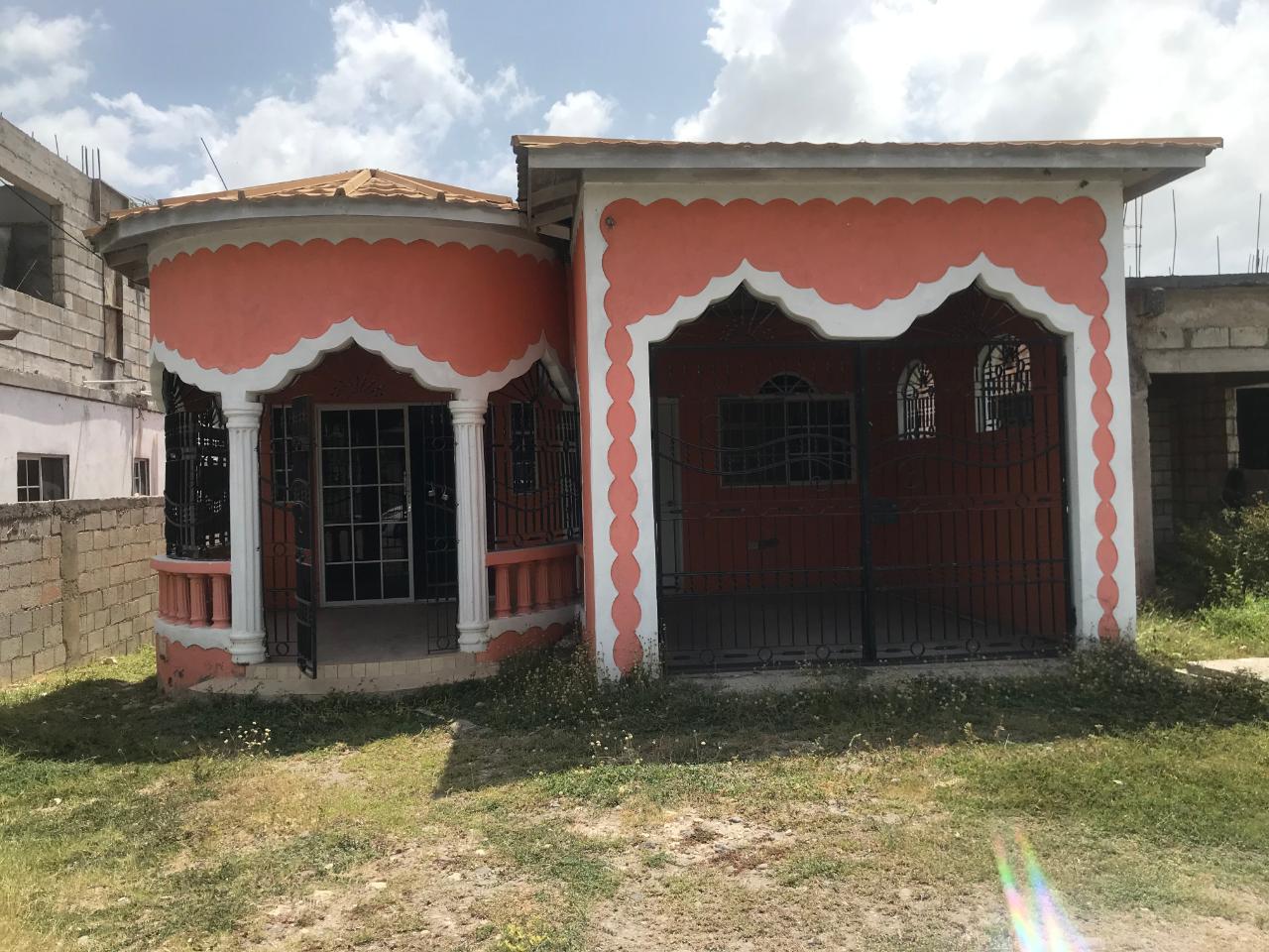House for Sale   May Pen
