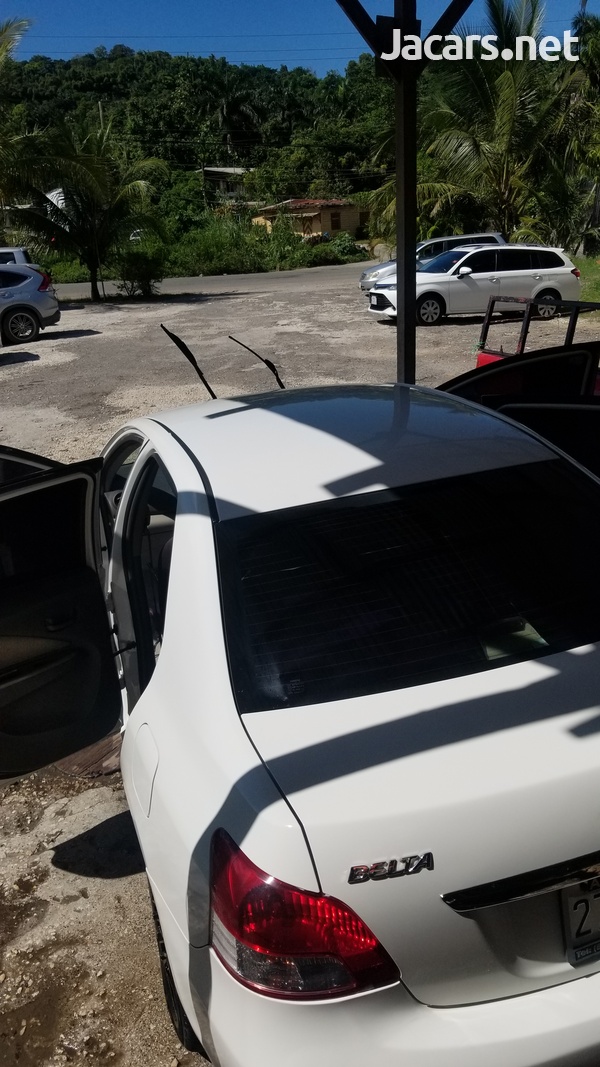 Toyota Belta 1,3L 2009