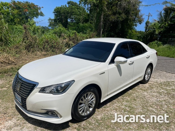 Toyota Crown 2,5L 2015