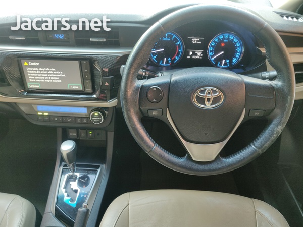 Toyota Corolla Altis 2,0L 2015