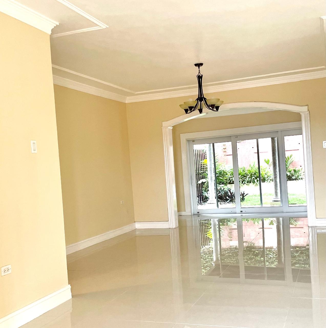 Resort Apartment/Villa for Rent   Kingston 8