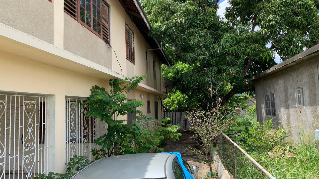 House for Sale   Spanish Town