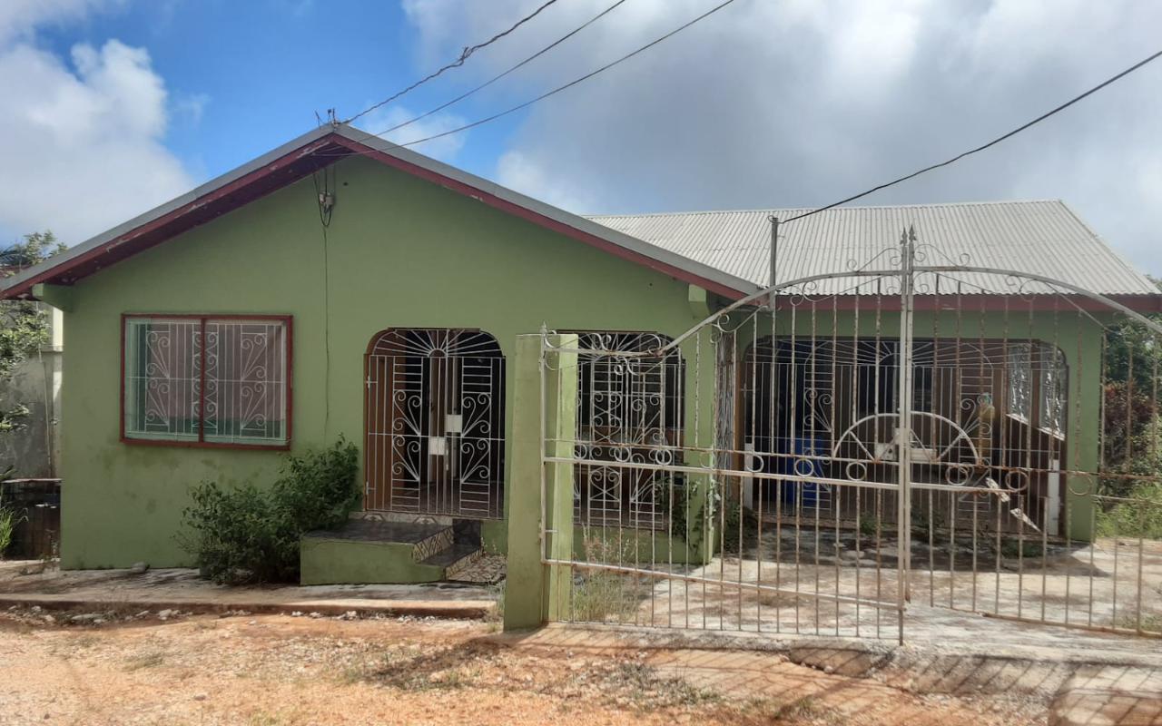 House for Sale   Junction