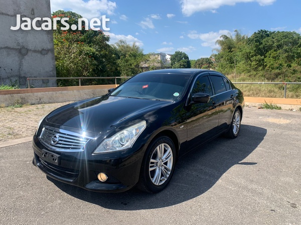 Nissan Skyline 2,5L 2013