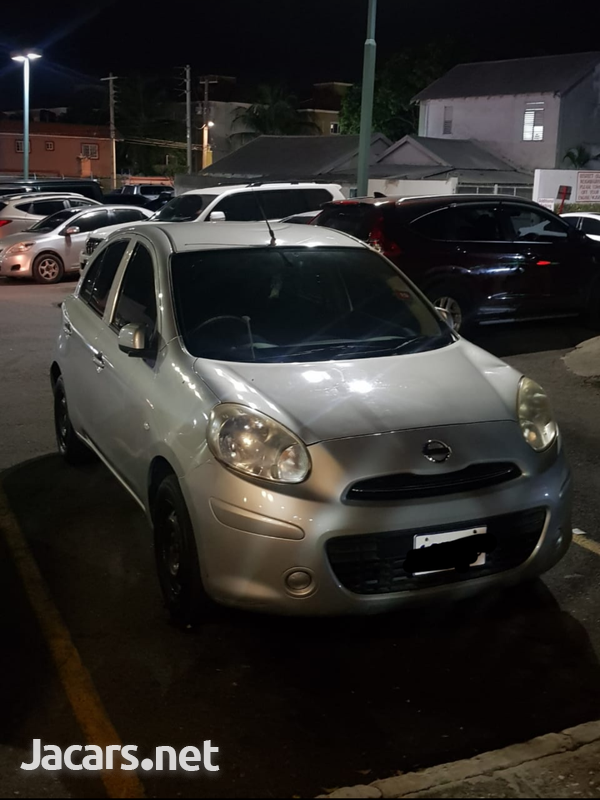 Nissan March 1,2L 2013