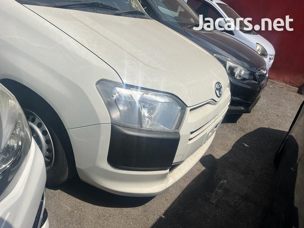 Toyota Probox 1,5L 2017