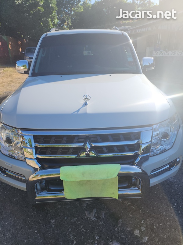 Mitsubishi Pajero 3,5L 2019
