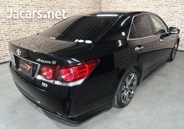 Toyota Crown 2,0L 2017