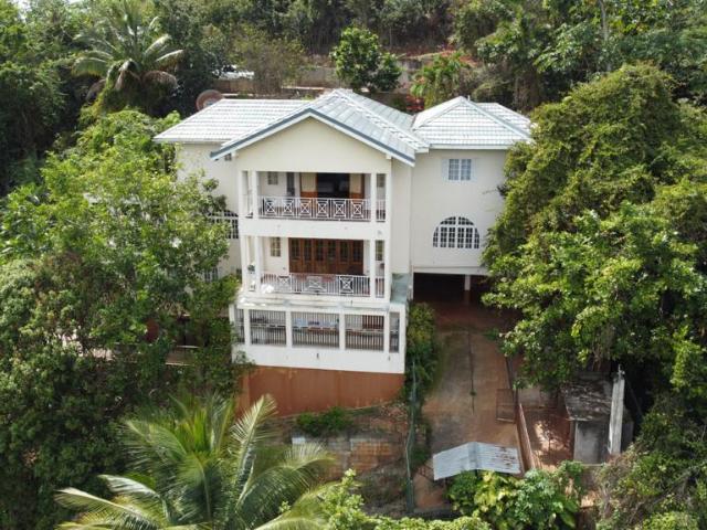 House for Sale   Kingston 19