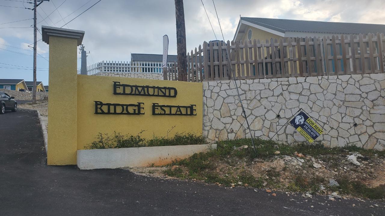 Townhouse for Rent   Montego Bay